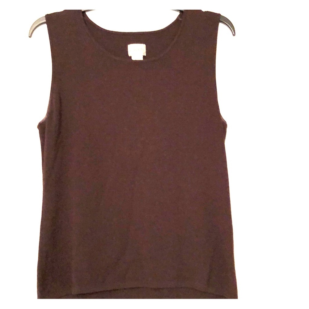 Chico’s brown sleeveless sweater shell